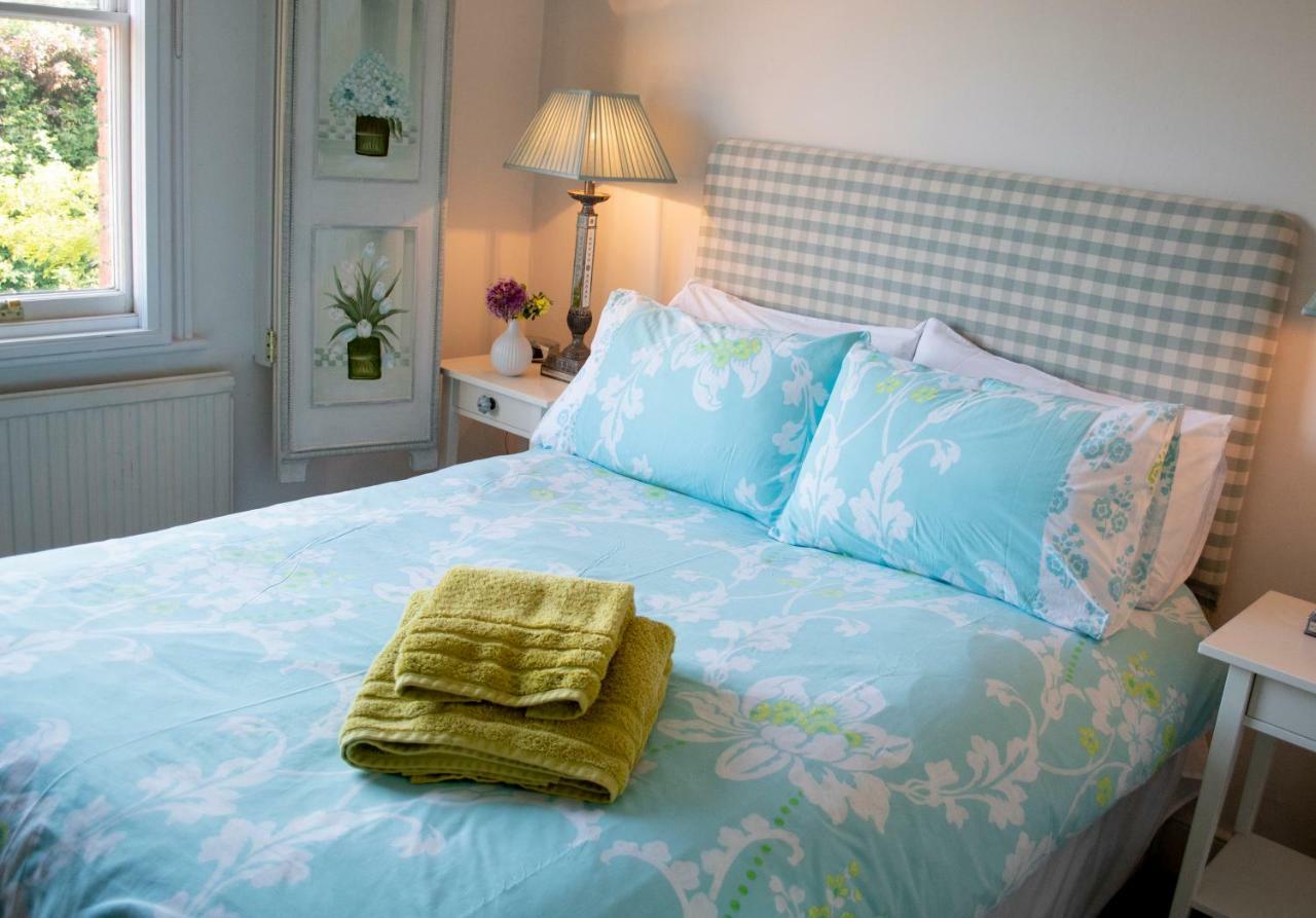 The Hollies Bed And Breakfast Uppingham Eksteriør billede